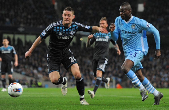 阿尔瓦罗与 阿尔瓦罗与